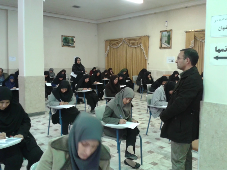 شروع امتحانات پایان ترم 93-92 4