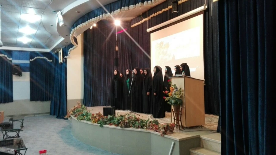 برگزاری جشن به مناسبت ورود دانشجویان جدید