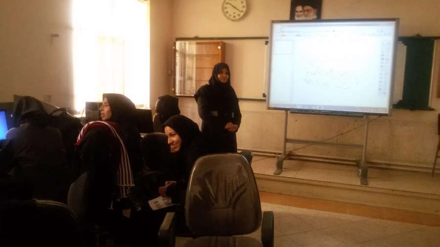 کارگاه آشنایی با تابلوی هوشمند