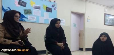 نشست صمیمانه مسئولین مرکز با دانشجویان ساکن سرای دانشجویی با موضوع 