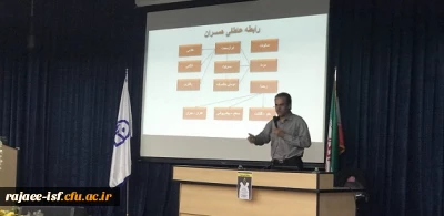 دکتر نوری:

دوستی خالصانه و احساس مسئولیت از ملزومات روابط بین  زوجین است.