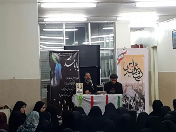 روایتگری دفاع مقدس در سرای دانشجویی