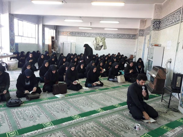 مراسم قرائت زیارت عاشورا و مداحی در آستانه اربعین حسینی