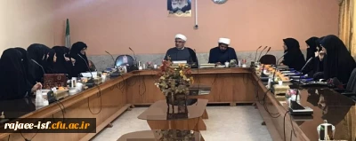 با حضور سرپرست دفتر نهاد نمایندگی مقام معظم رهبری برگزار شد:

جلسه کانونهای فرهنگی و هیات مذهبی