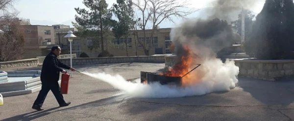 آموزش عملی اطفاء حریق