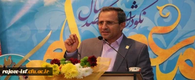 دکتر طاهری نیا در مراسم نکوداشت یکصدمین سال تاسیس تربیت معلم:

بیگانگی میان علوم، خلأ بزرگ دنیای کنونی است.