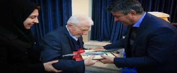 تقدیر از پیشکسوتان