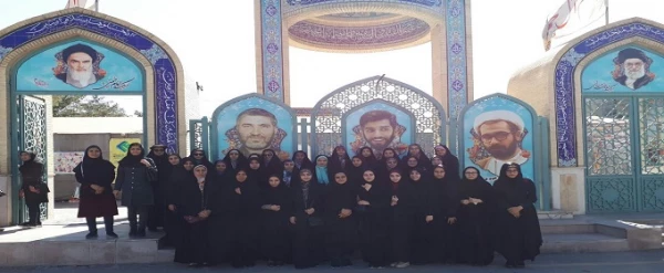 زیارت مزار شهید حججی در روز ولادت حضرت ابوالفضل العباس (ع)