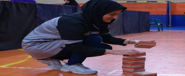 مسابقات هفت سنگ بین پنج تیم دانشگاهی