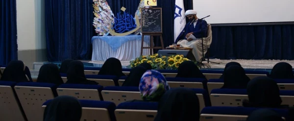 نشست مهارت های پیش از ازدواج با حضور حجت الاسلام داستانپور