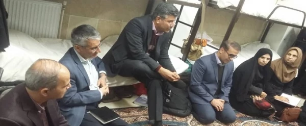 نشست صمیمانه دکتر عروف زاد با دانشجویان ساکن سرای دانشجویی