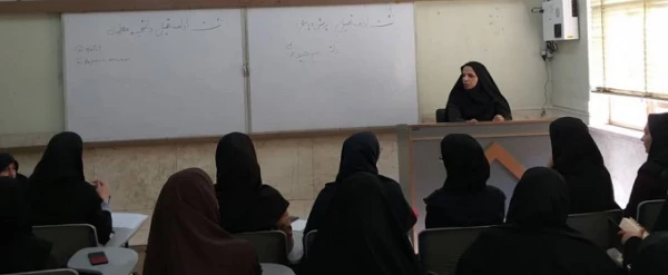 نشست پرسش و پاسخ با مسئولین در آستانه روز دانشجو