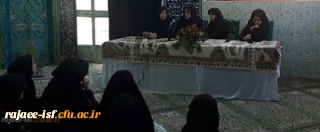 در هفته گرامیداشت دانشجو برگزار شد:

نشست صمیمانه مسئولین مرکز با دانشجویان 