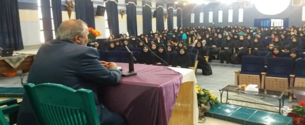 جلسه اعضای هسته گزینش اداره کل آموزش و پرورش استان با دانشجویان جدیدالورود