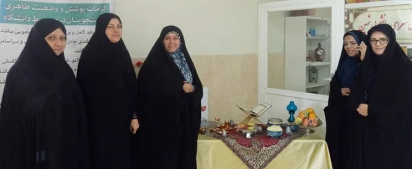 بازدید خانم دکتر احمدی از سرای دانشجویی