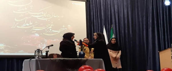 مسابقه طنز در جشنواره حافظ خوانی در شب یلدا