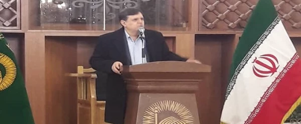 حضور دکتر خنیفر در جمع دانشجویان در رواق دارالهدایه