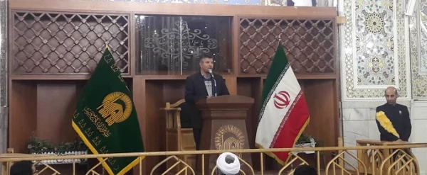 حضور دکتر عروف زاد در جمع دانشجویان در رواق دارالهدایه