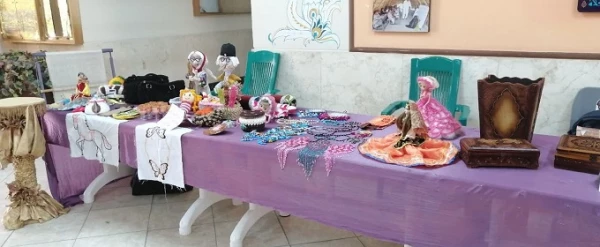 نمایشگاه آثار هنری و صنایع دستی