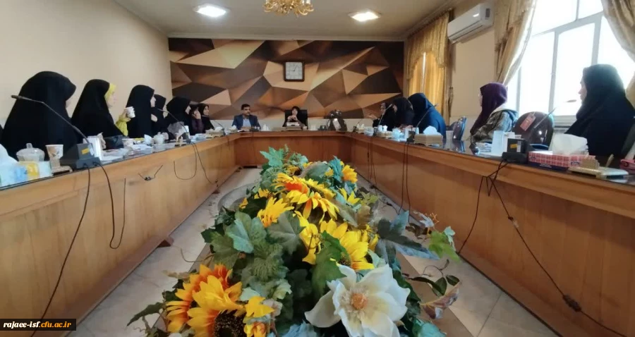 نشست هم اندیشی  برگزاری بزرگداشت روز دانشجو 3