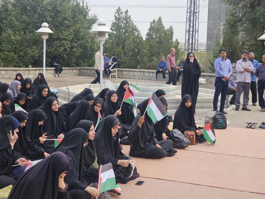 تجمع دانشجویان مرکز شهید رجایی به مناسبت شهادت دبیرکل حزب الله لبنان، شهید سید حسن نصر الله 6