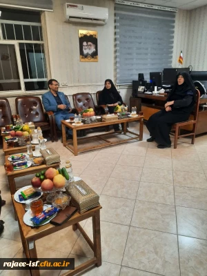 بازدید معاون فرهنگی تربیتی دانشگاه فرهنگیان از مرکز شهید رجایی اصفهان