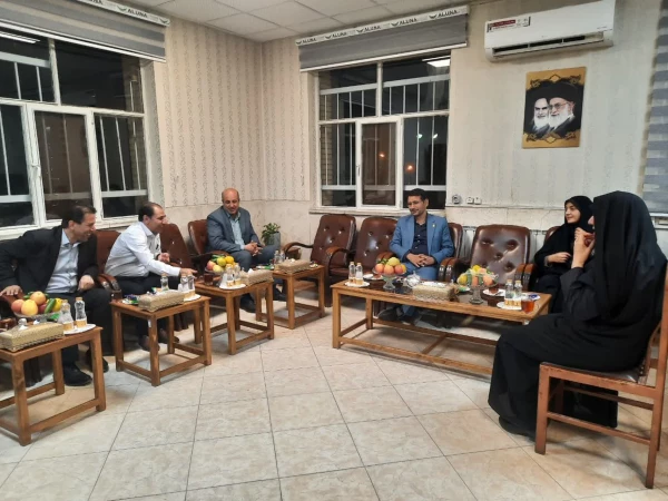 بازدید معاون فرهنگی تربیتی دانشگاه فرهنگیان از مرکز شهید رجایی اصفهان 4