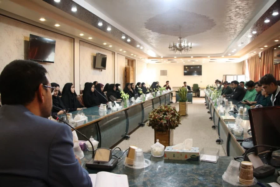 گفت و گو با دانشجو معلمان فرهنگی 4