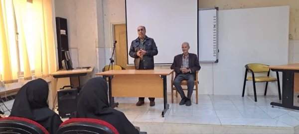 بازدید از مرکز تحقیقات معلمان استان اصفهان 4