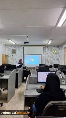 برگزاری کارگاه آموزش استفاده از تابلو هوشمند