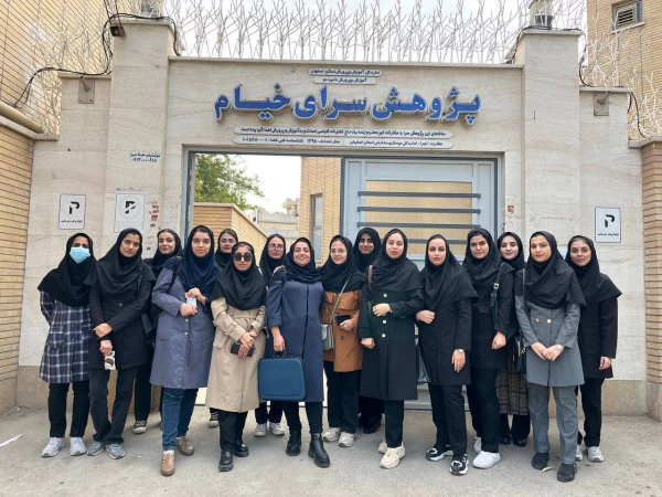 بازدید از پژوهش سرای خیام  2