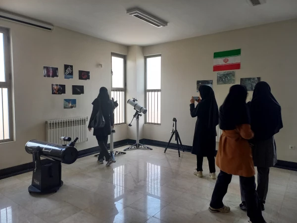 بازدید از پژوهش سرای خیام  6