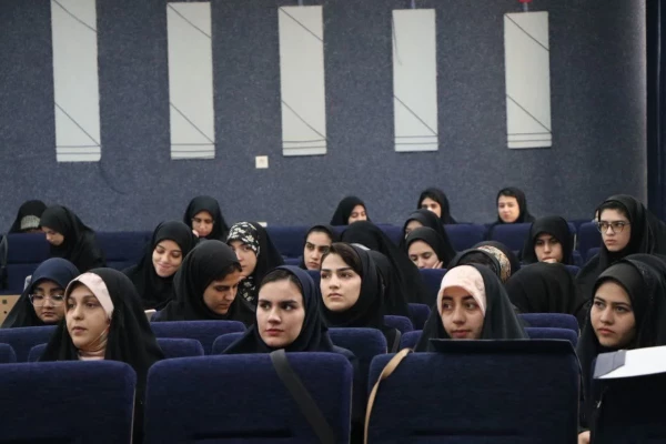 دوره تخصصی دو روزه فیزیک برای معلمان
"از نظریه تا کلاس درس 4