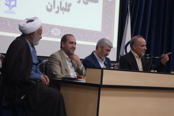 نشست اساتید و کارکنان دانشگاه فرهنگیان استان اصفهان با رئیس دانشگاه فرهنگیان 7