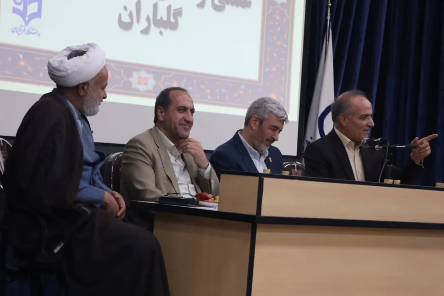 نشست اساتید و کارکنان دانشگاه فرهنگیان استان اصفهان با رئیس دانشگاه فرهنگیان 7