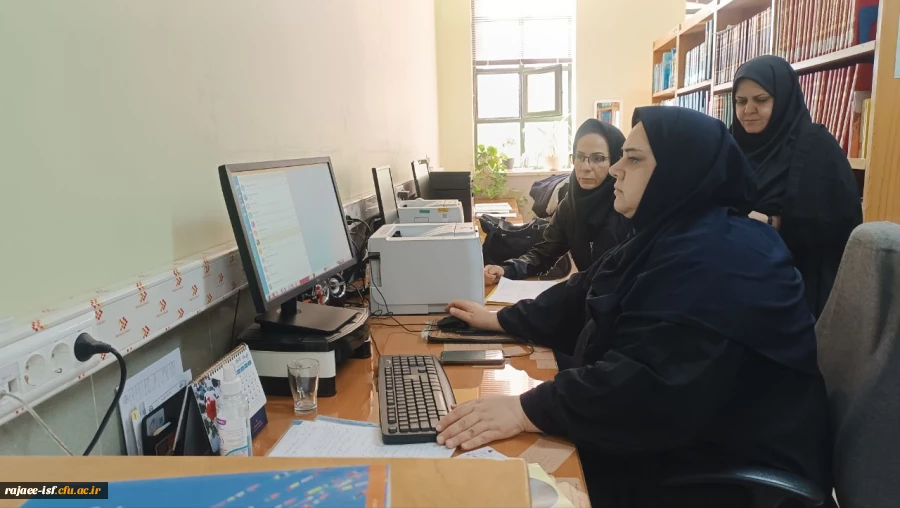 بازدید هیئت نظارت وزارت علوم و تحقیقات و فنآوری از  دانشکده علوم پایه مرکز شهید رجایی  اصفهان 3